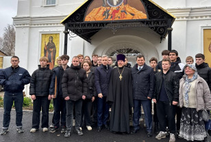 В Смоленске в Спасской церкви увековечили память бойцов спецоперации