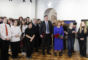 Анатолий Овсянкин поблагодарил смоленского художника