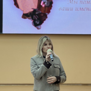 В Смоленске выставка «Мы помним ваши имена…» объединила истории семейных подвигов