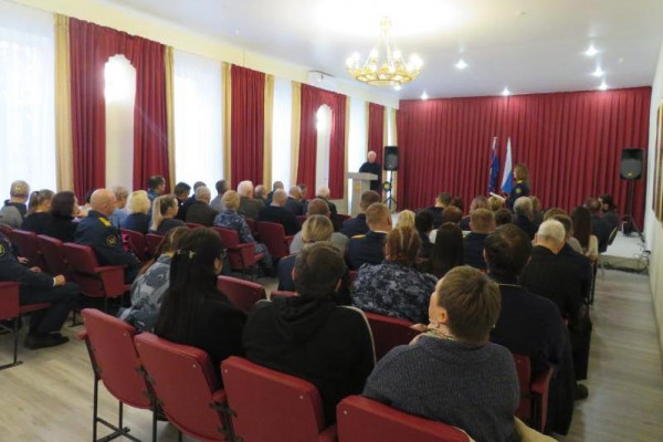 В Смоленской области чествовали сотрудников уголовно-исполнительной системы