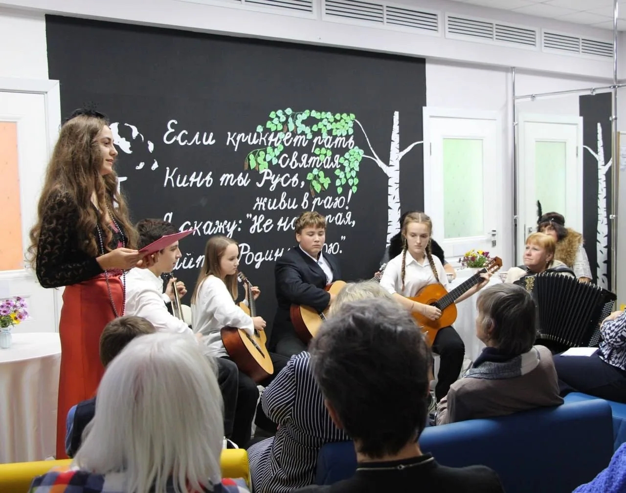 Восемь специалистов пополнили культурную сферу Смоленщины