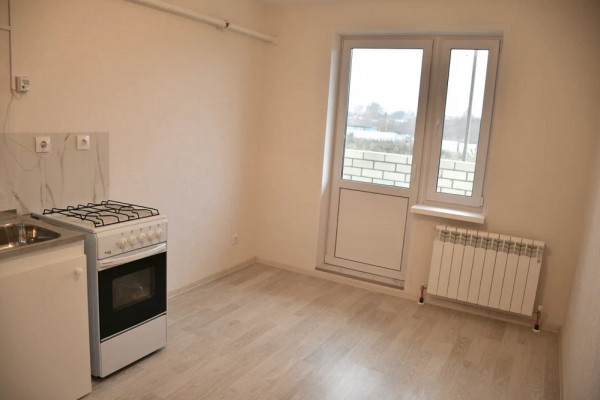 В Смоленске дети-сироты получили новые квартиры