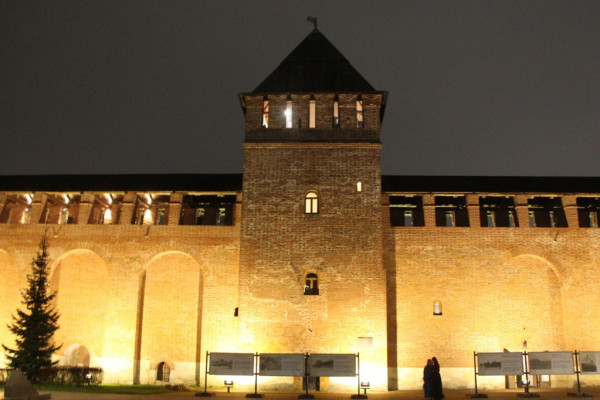 В Смоленске открылось обновлённое пространство крепостной стены в рамках «Ночи искусств»