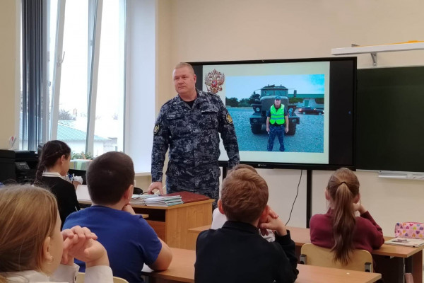 В Сычёвке прошла встреча с ветераном боевых действий