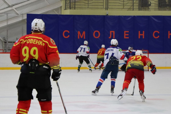 В Смоленске прошёл чемпионат Московского военного округа по хоккею с шайбой