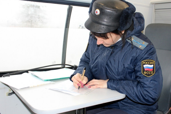 Обязательные работы помогли трудоустроить смоленского неплательщика алиментов