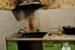 В Смоленске потушен пожар, вызванный возгоранием масла на плите