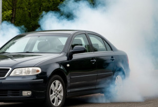 На трассе М-1 в Гагаринском округе дотла сгорел автомобиль