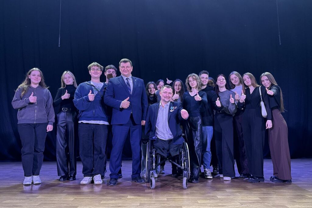 Белорусский паралимпиец Алексей Талай провёл встречу со смоленской молодёжью