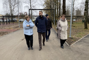 Депутат Госдумы Артём Туров проинспектировал ремонт учреждений образования в Смоленске