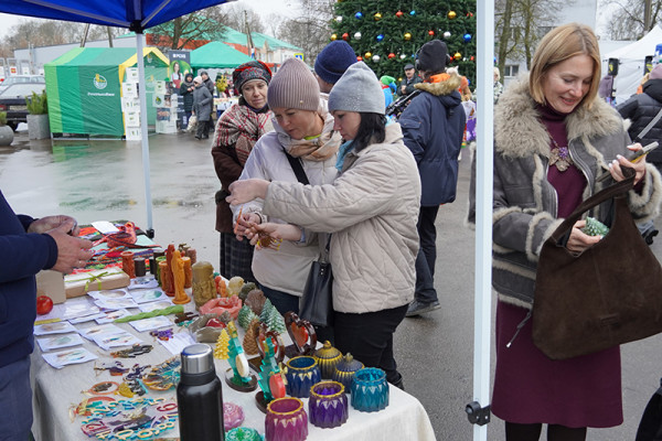 В Хиславичском округе получатели соцконтракта представили свою продукцию