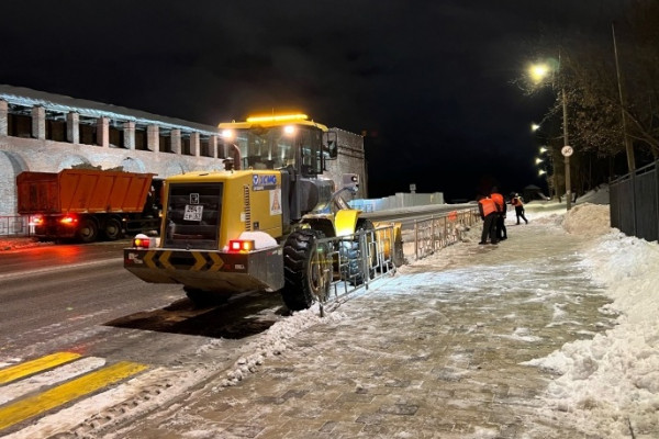 В Смоленской области для уборки дорог привлекут более 400 единиц спецтехники