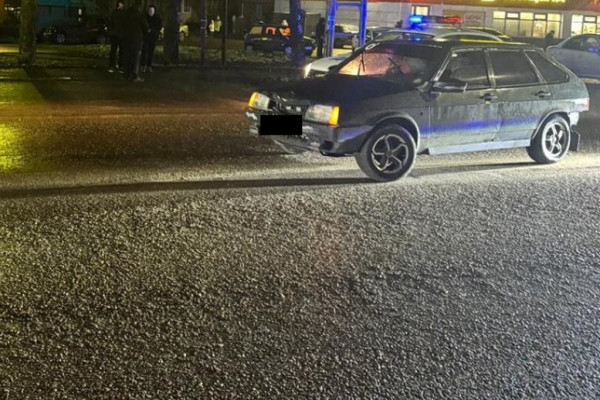 В Рославле отечественная легковушка сбила пенсионерку