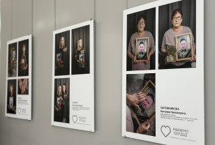 В Смоленске перенесли открытие фотовыставки «Мамино сердце»