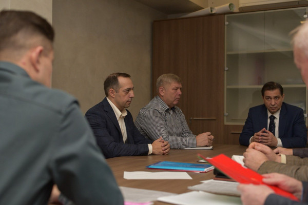 Курсант программы «Герои СВОего времени. Смоленск» Валерий Курочкин принял участие в совещании по дорожным вопросам