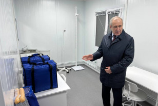 Сергей Неверов посетил новый фельдшерско-акушерский пункт в Починковском округе