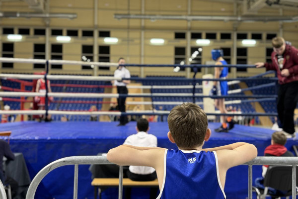 В Смоленске стартовал турнир по боксу, посвящённый героям и защитникам Родины
