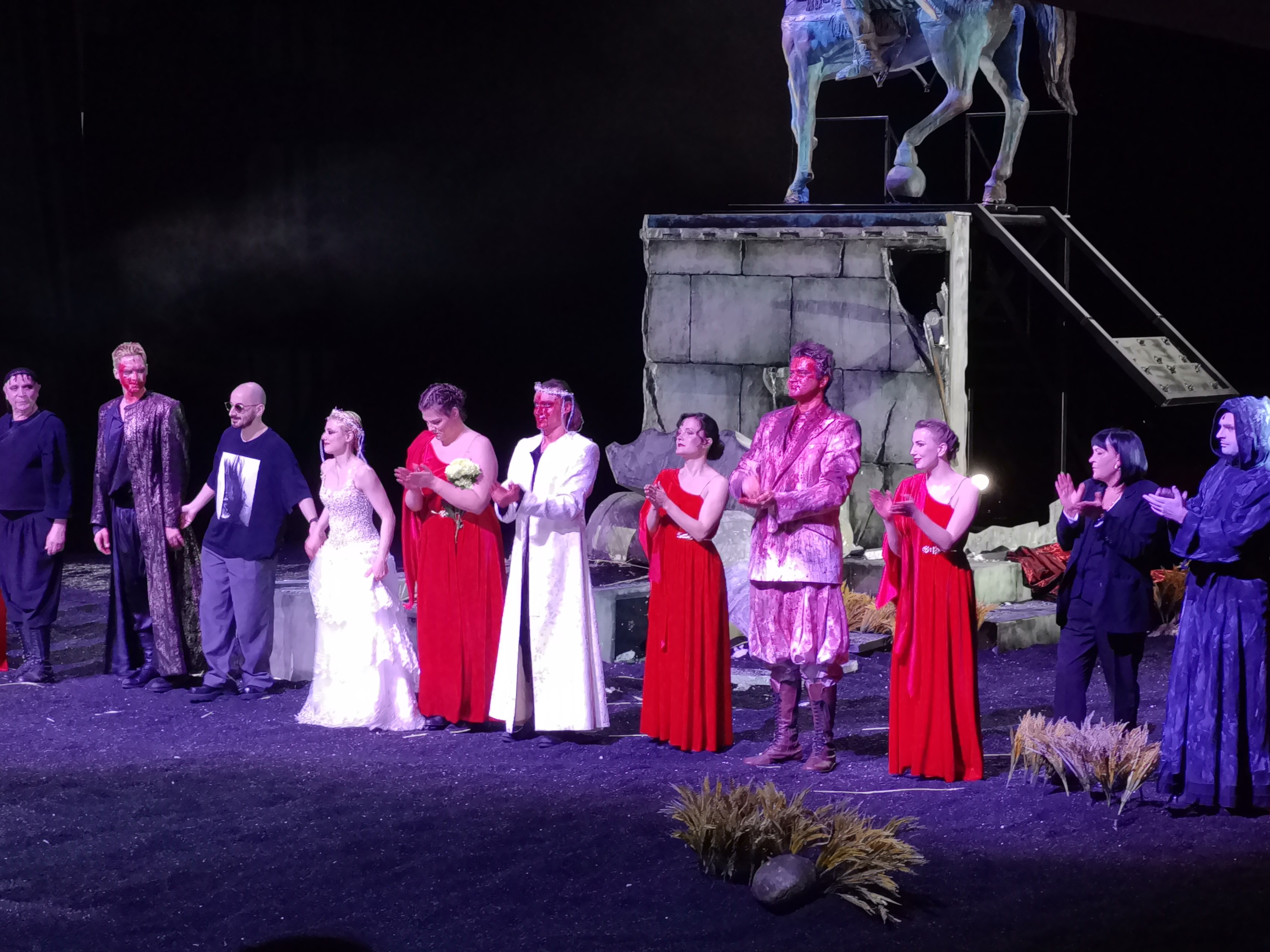 Драмтеатр представил «Электру»