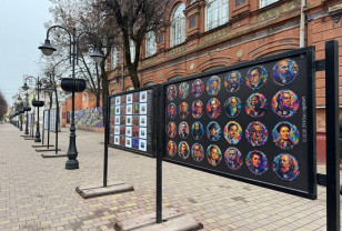 Открытки «Креативного Смоленска» украсили улицу Маяковского