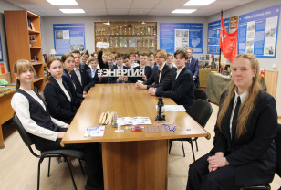 Участники образовательного проекта «Энергокружки» познакомились с историей смоленской энергетики