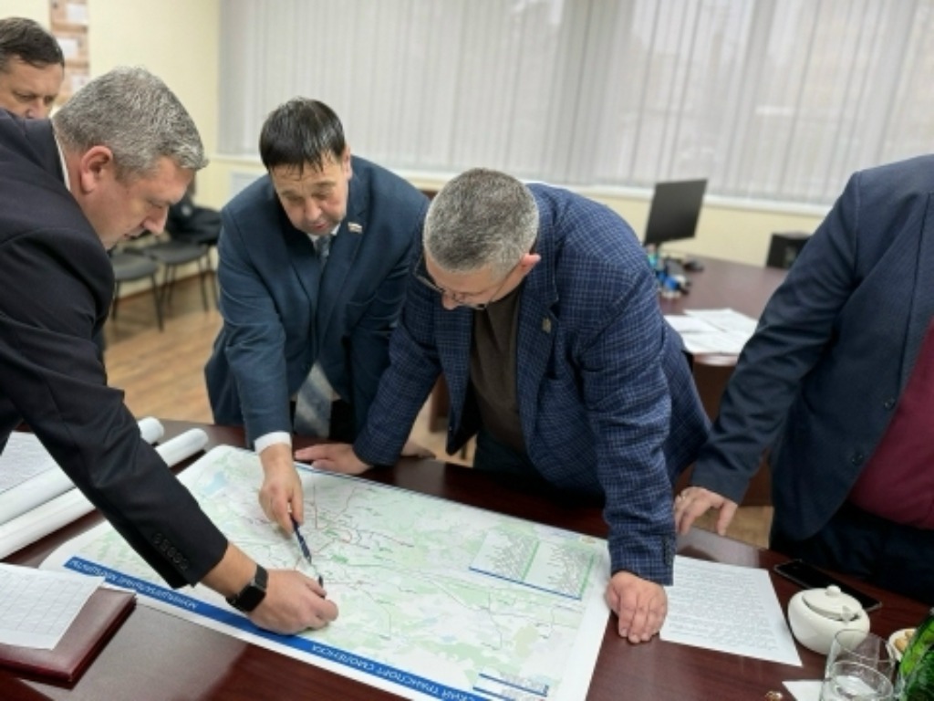 Александр Новиков объявил об оптимизации маршрутной сети общественного транспорта Смоленска