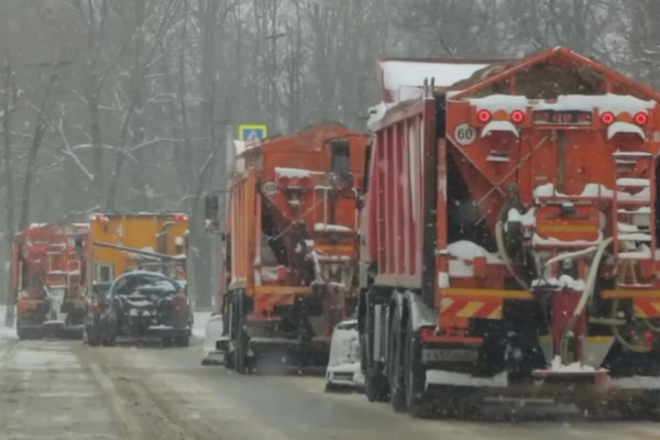 Александр Новиков поручил усилить уборку Смоленска