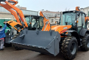 Мэрия закупила новую спецтехнику для «Смоленсктеплосети»