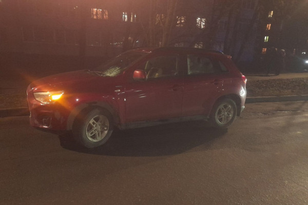 В Смоленске кроссовер Mitsubishi сбил подростка