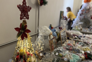 В Смоленской областной Думе открылась благотворительная выставка-ярмарка «От сердца к сердцу»