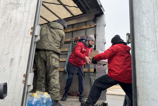 «Ваш Тыл 67» и «Единая Россия» рассказали о предновогодних отправках груза защитникам