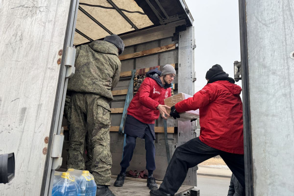 «Ваш Тыл 67» и «Единая Россия» рассказали о предновогодних отправках груза защитникам