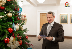 Члены Правительства Смоленской области присоединились к акции «Ёлка желаний»