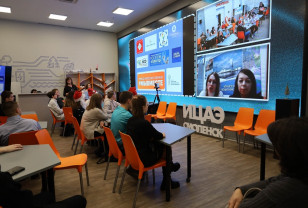 «Как не разрядиться на сцене»: в ИЦАЭ Смоленска состоялся телемост с САЭС