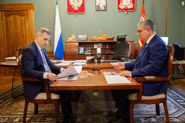 Губернатор Василий Анохин и мэр Александр Новиков обсудили итоги и наметили планы развития Смоленска