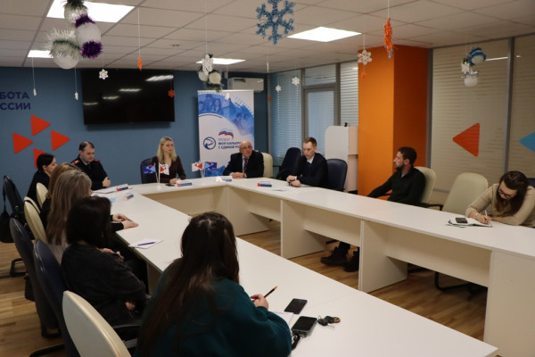 В Смоленске прошёл круглый стол по актуальным вопросам теневой занятости