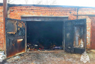 В городе Сафоново произошёл пожар в гаражно-строительном кооперативе