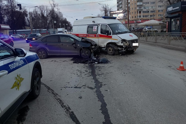 Смоленская ГАИ обнародовала подробности вчерашнего ДТП со «скорой»