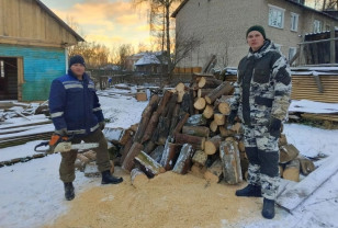 Сотрудники УФСИН оказали помощь матери героя СВО в Сычёвке