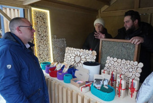 В Хиславичском округе прошла очередная ярмарка «Вкусная пятница» при поддержке партпроекта «Российское село»