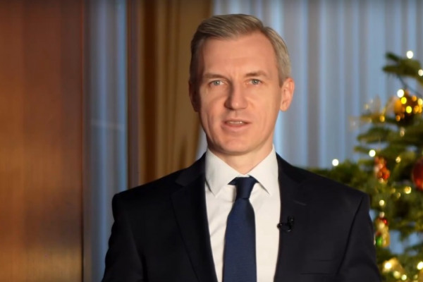 Праздничное видеообращение губернатора Смоленской области Василия Анохина