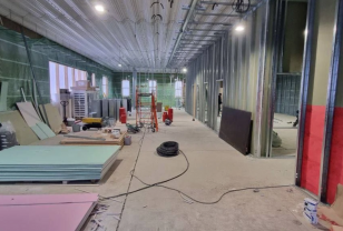 В Смоленске на проспекте Гагарина продолжается строительство теннисного центра