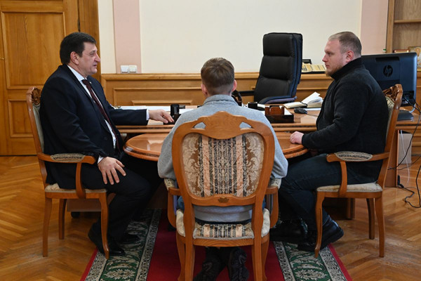 Председатель Смоленской облдумы провёл встречу с депутатом-участником СВО