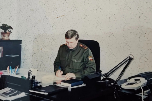 Ветеран уголовно-исполнительной системы Виктор Клевцов отметил 70-летний юбилей