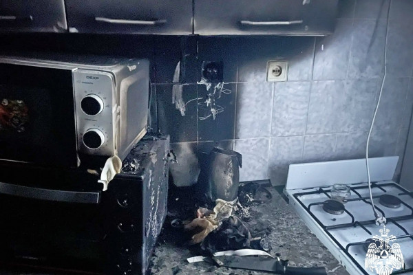 В Вязьме в многоэтажке горела квартира