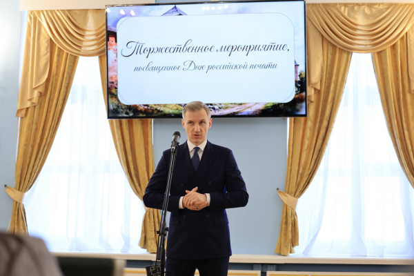 Губернатор Василий Анохин поздравил смоленских журналистов с Днём российской печати