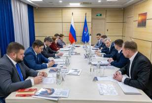 Губернатор Смоленской области обсудил перспективы сотрудничества с «Роскосмосом»