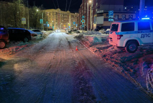 В Смоленске под колёса иномарки попала 22-летняя девушка