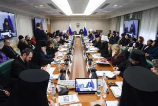 Опыт Смоленской области по патриотическому и духовному воспитанию молодёжи оценили в Совфеде