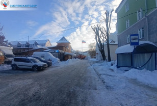 Смоленскавтодор очистил от снега улицу Ново-Ленинградскую