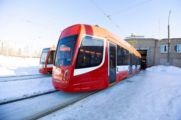 В Смоленске по маршруту № 2 стали курсировать модернизированные трамваи